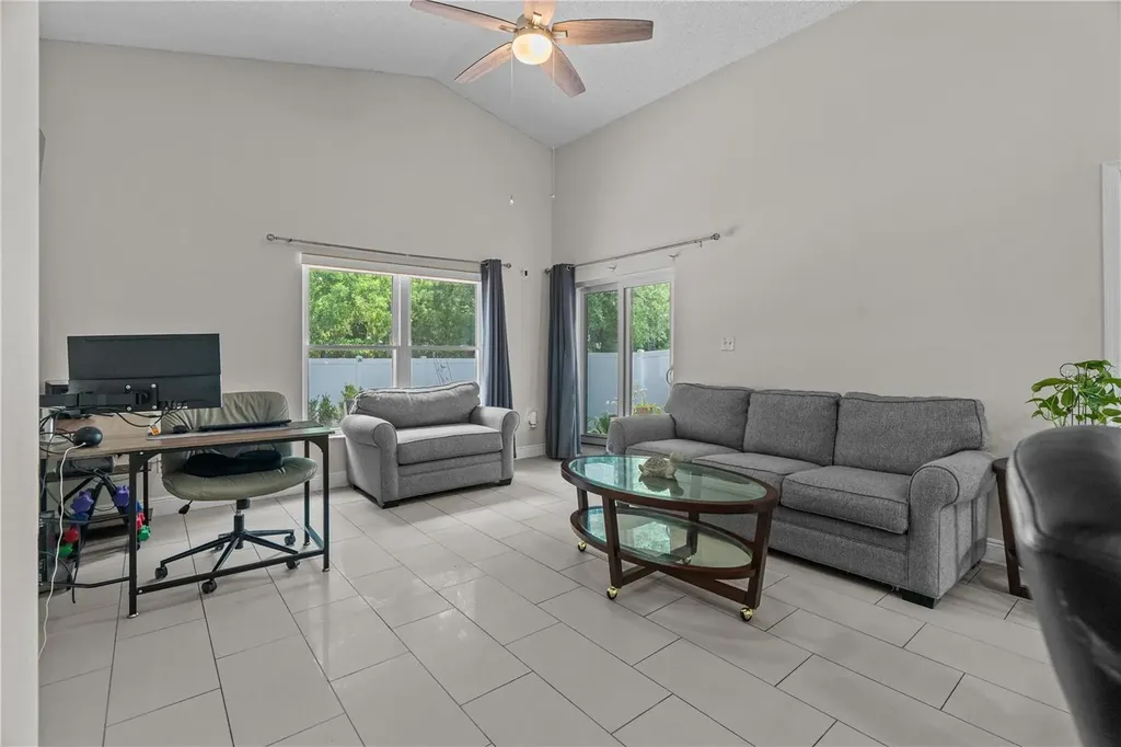 2490 Shelby Circle Kissimmee FL 34743