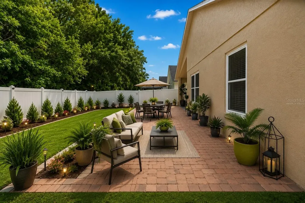 2490 Shelby Circle Kissimmee FL 34743