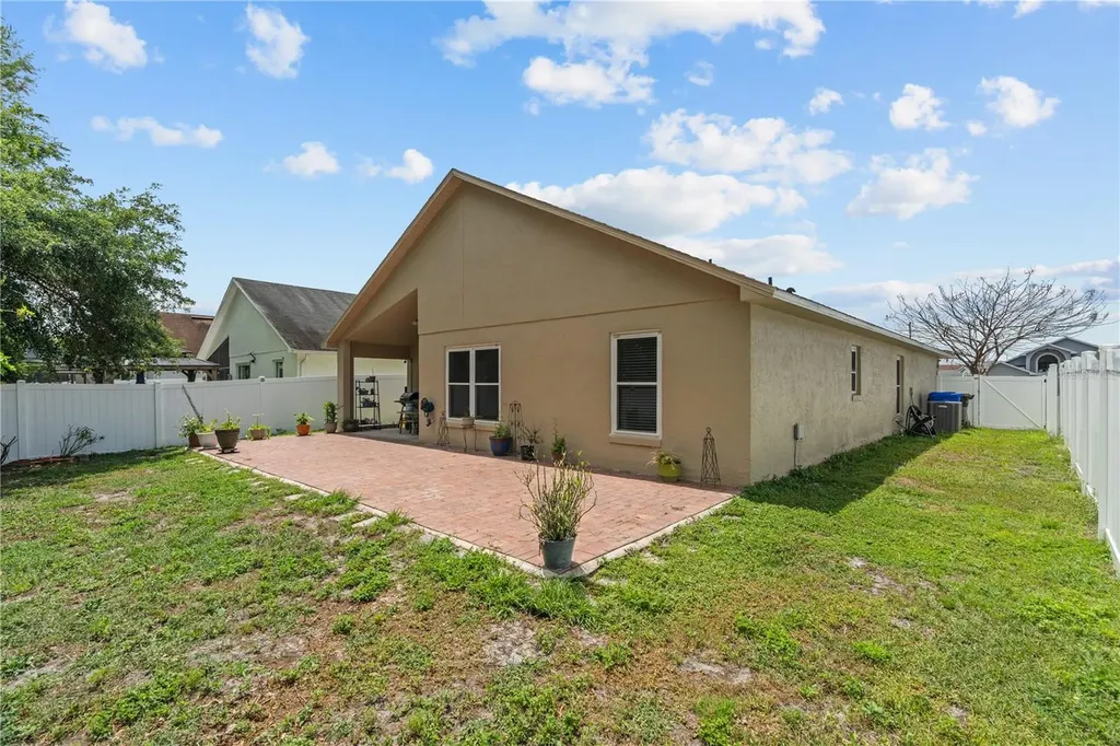 2490 Shelby Circle Kissimmee FL 34743