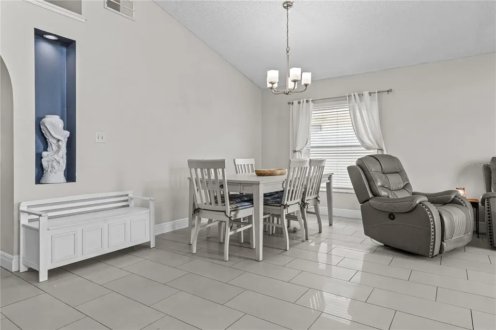 2490 Shelby Circle Kissimmee FL 34743