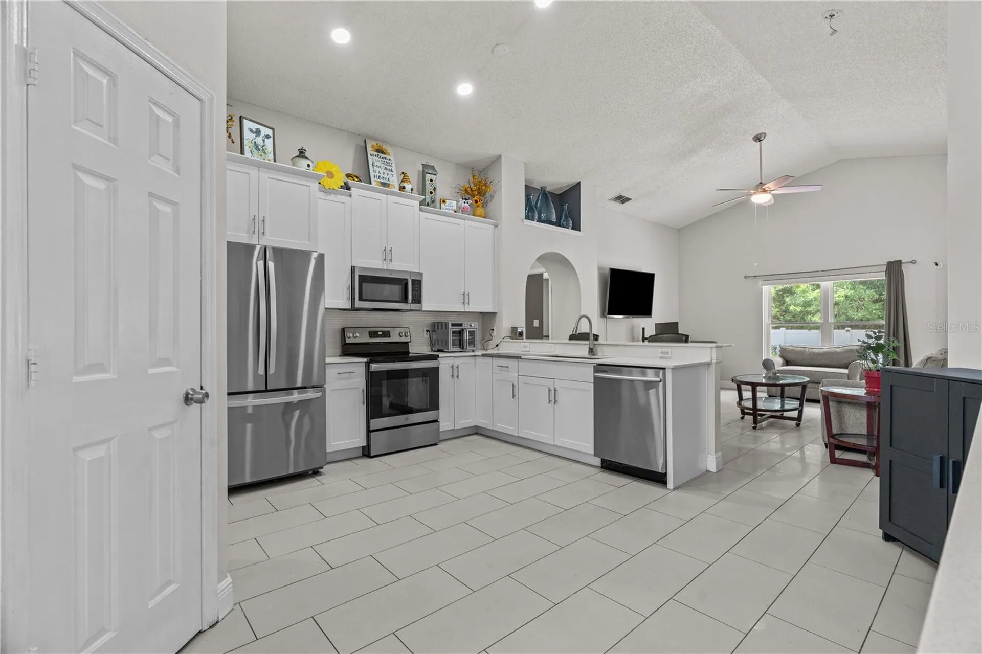 2490 Shelby Circle Kissimmee FL 34743