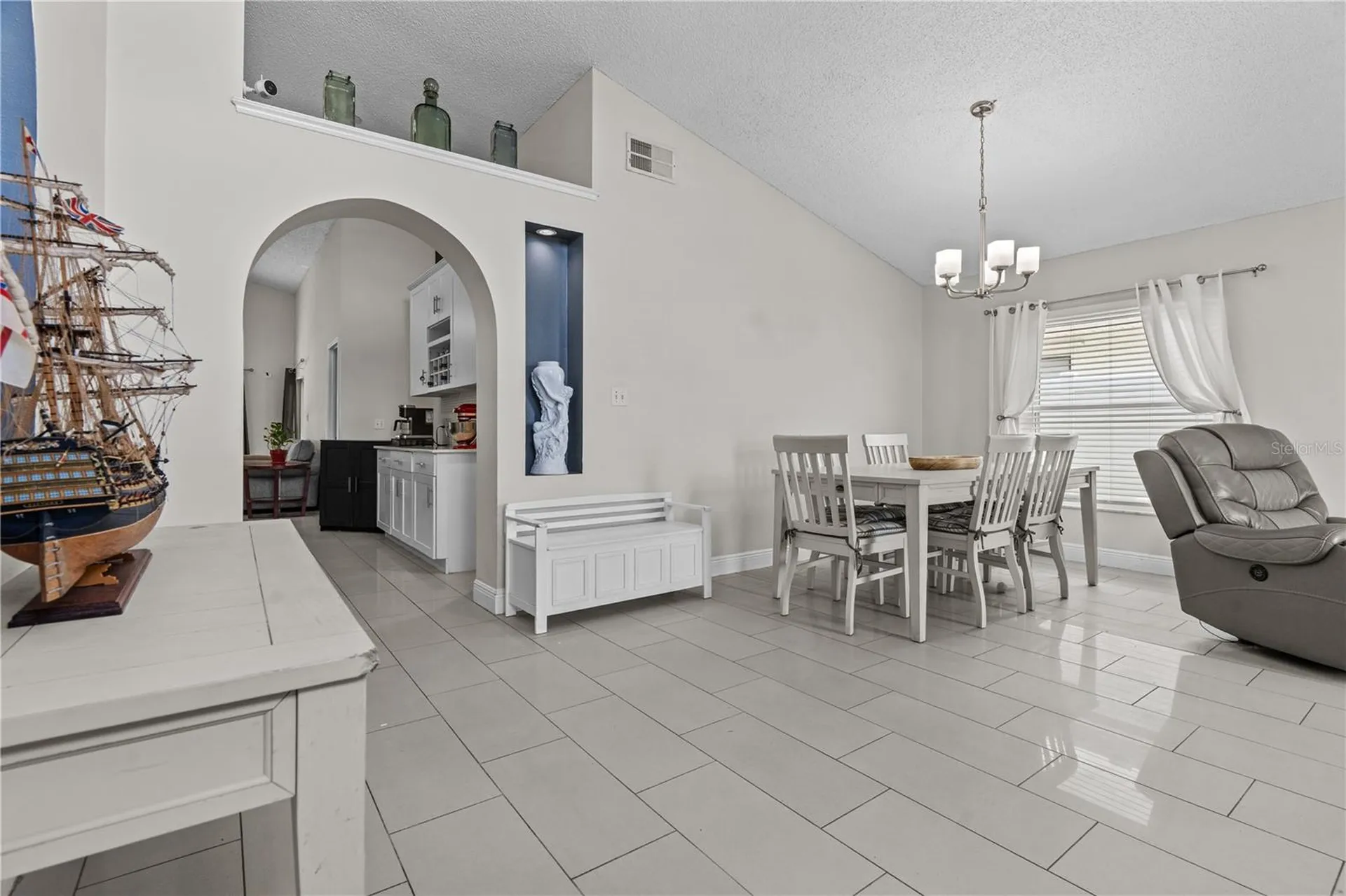 2490 Shelby Circle Kissimmee FL 34743