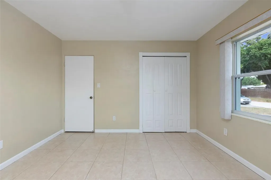 4218 24th Avenue N St Petersburg FL 33713