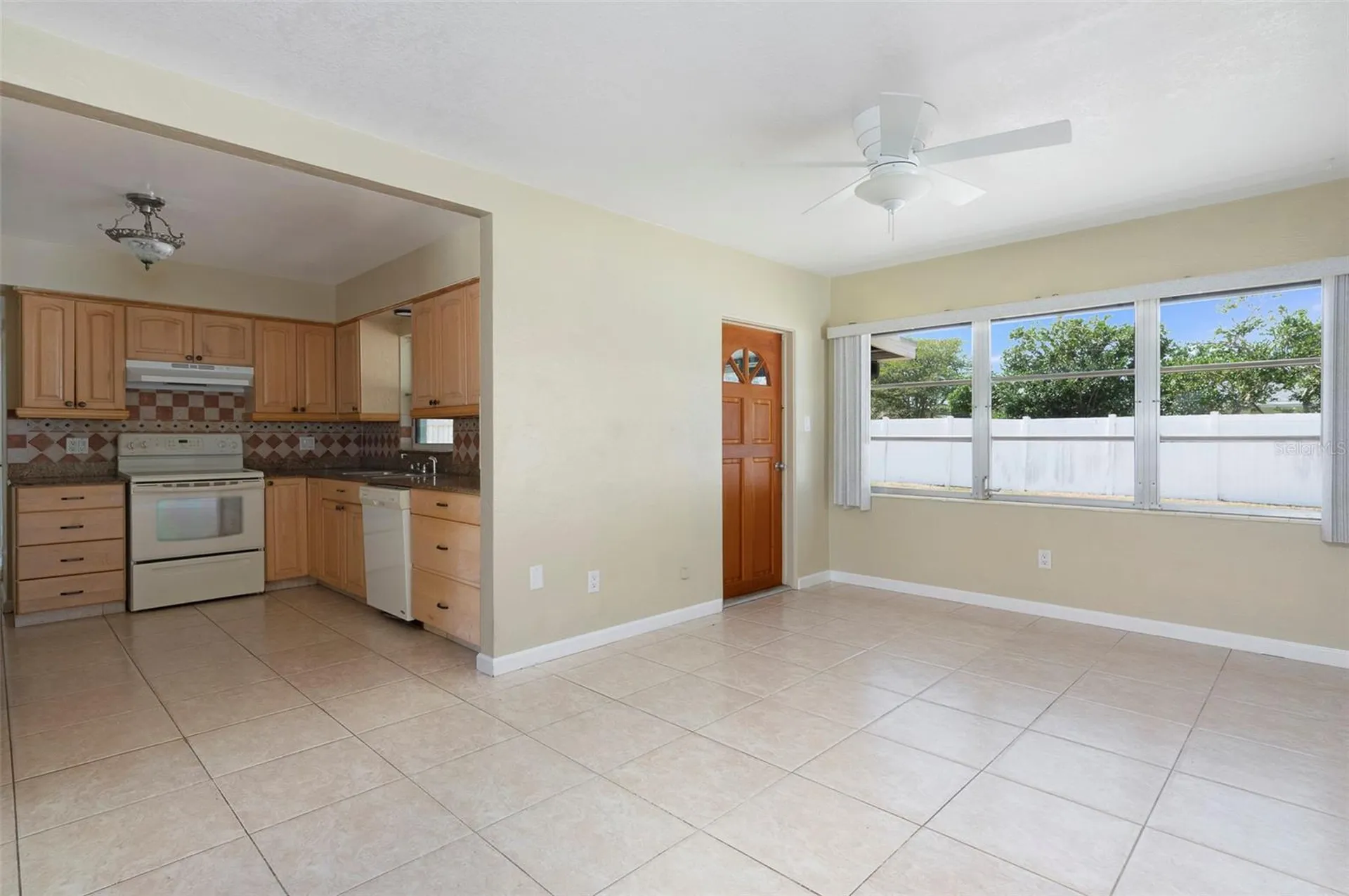 4218 24th Avenue N St Petersburg FL 33713