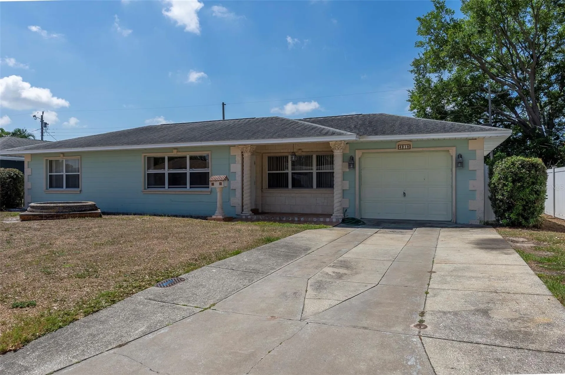 4218 24th Avenue N St Petersburg FL 33713
