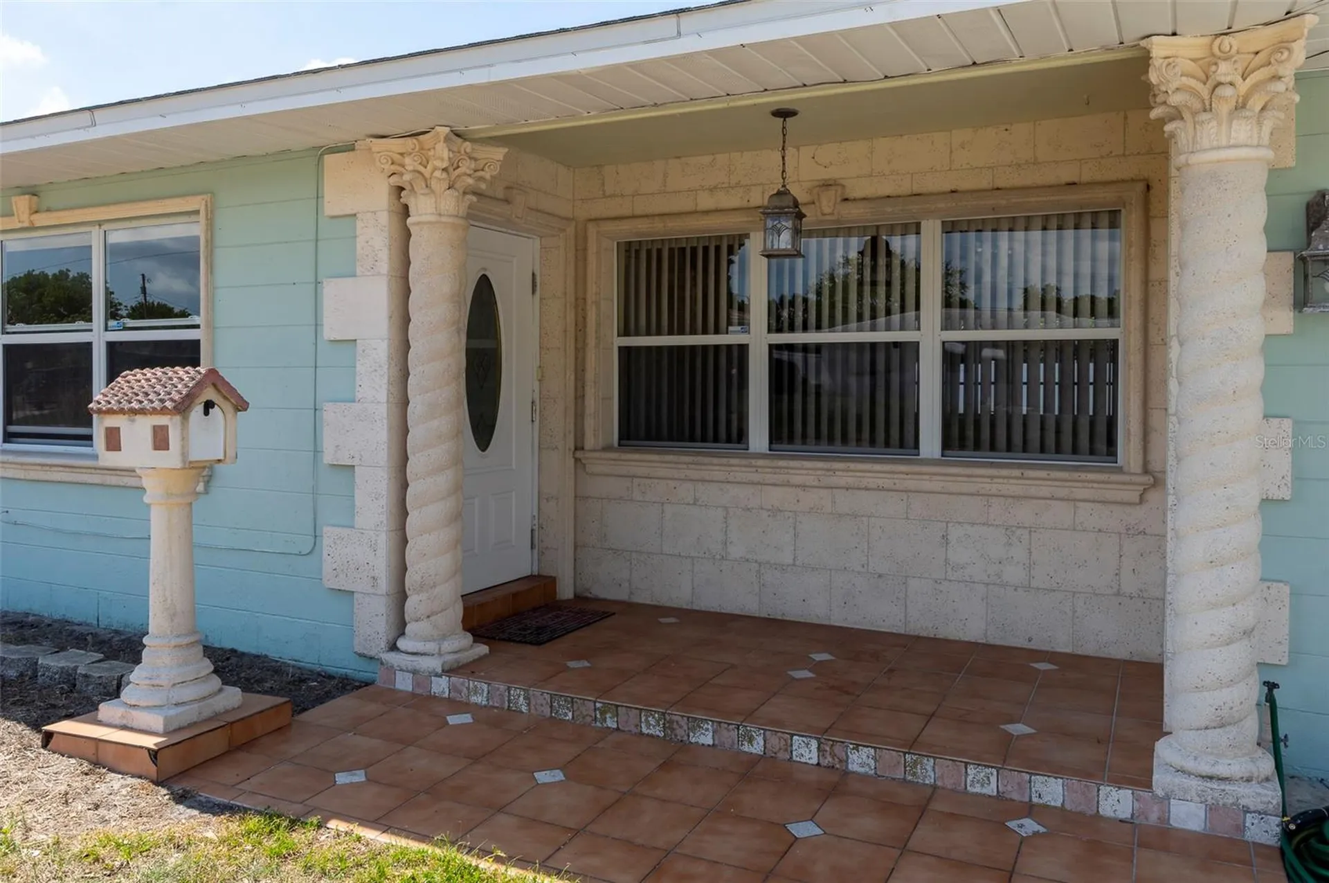 4218 24th Avenue N St Petersburg FL 33713