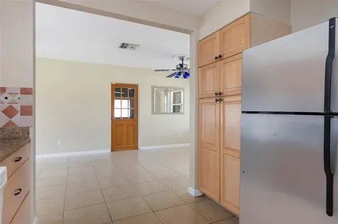 4218 24th Avenue N St Petersburg FL 33713