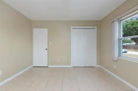 4218 24th Avenue N St Petersburg FL 33713