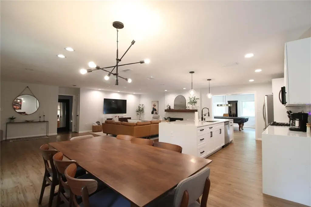 3745 SW 6th Place Gainesville FL 32607