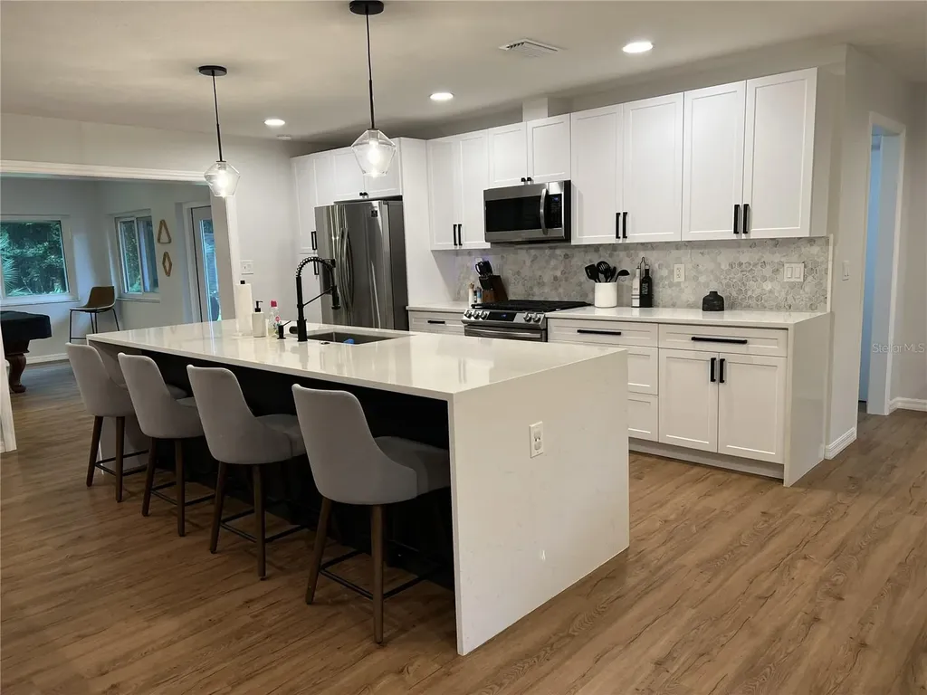 3745 SW 6th Place Gainesville FL 32607