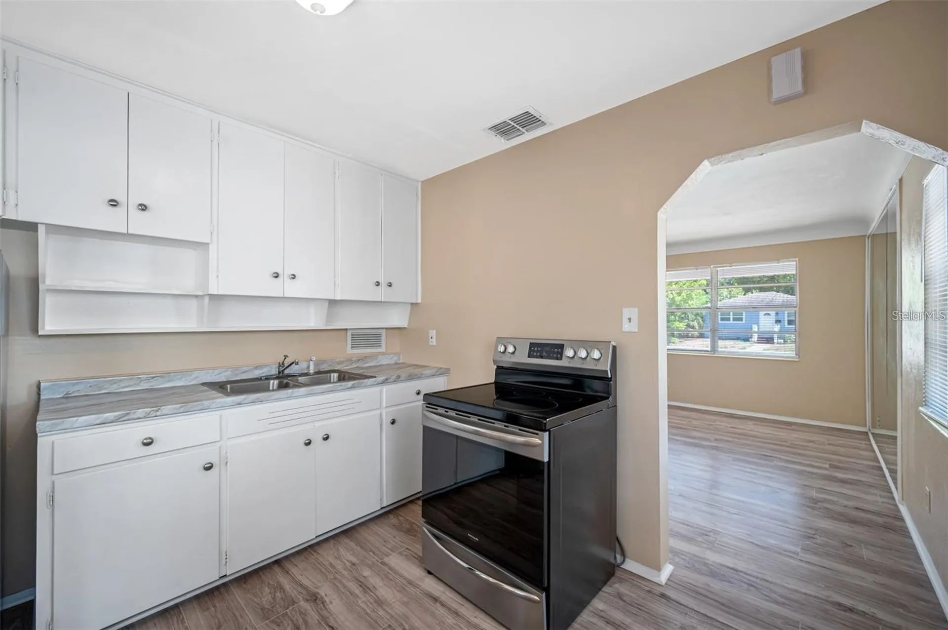5055 3rd Avenue S St Petersburg FL 33707