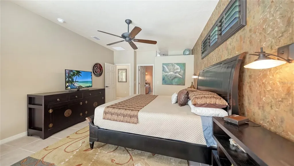 4956 Sabal Lake Circle Sarasota FL 34238