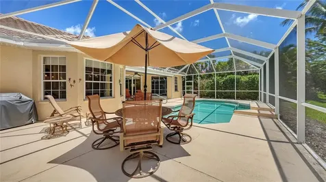 4956 Sabal Lake Circle Sarasota FL 34238