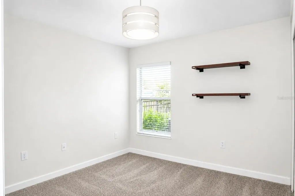 2172 Lake Side Avenue Davenport FL 33837