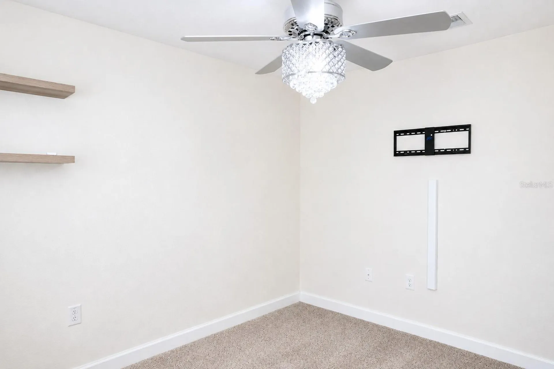 2172 Lake Side Avenue Davenport FL 33837