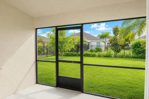 2172 Lake Side Avenue Davenport FL 33837
