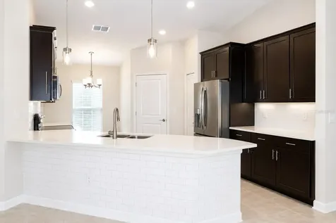 2172 Lake Side Avenue Davenport FL 33837