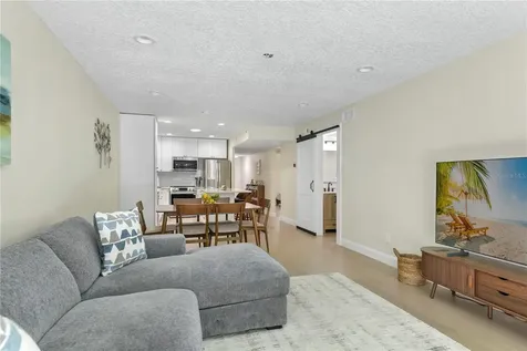 894 Jonathan Way Altamonte Springs FL 32701