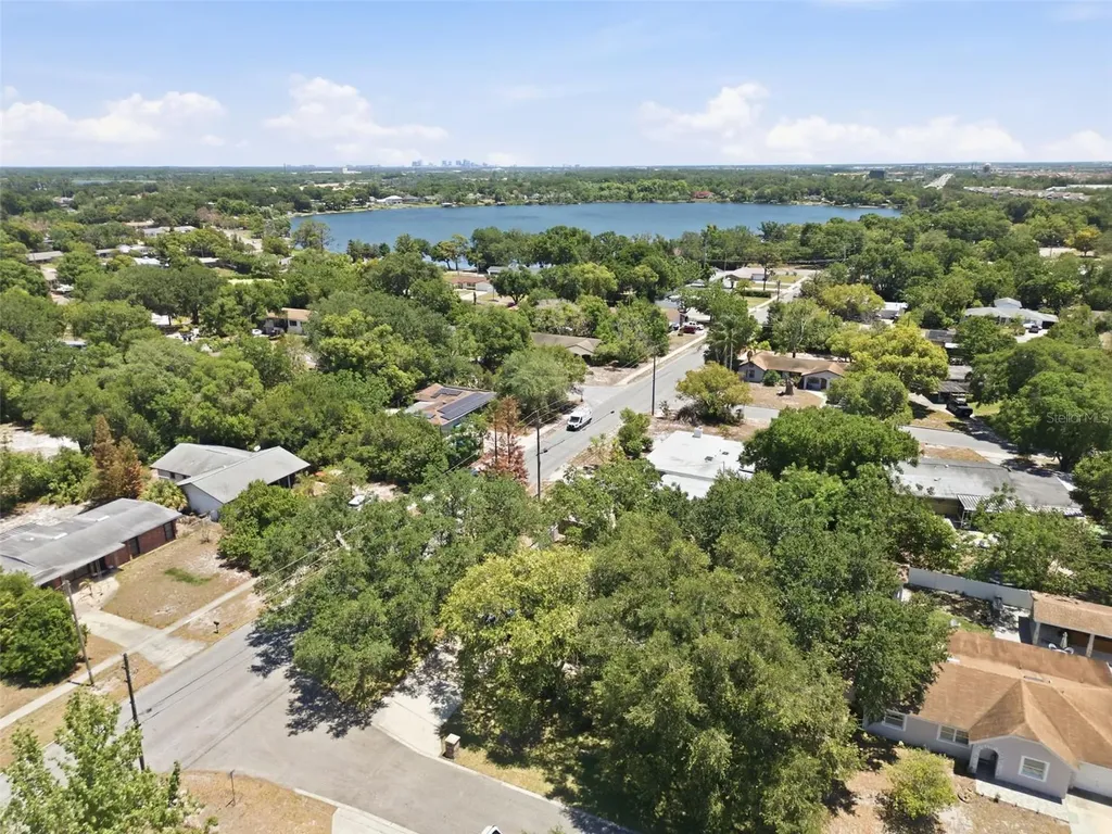 5601 Kevin Avenue Orlando FL 32819