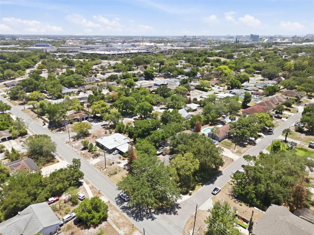 5601 Kevin Avenue Orlando FL 32819