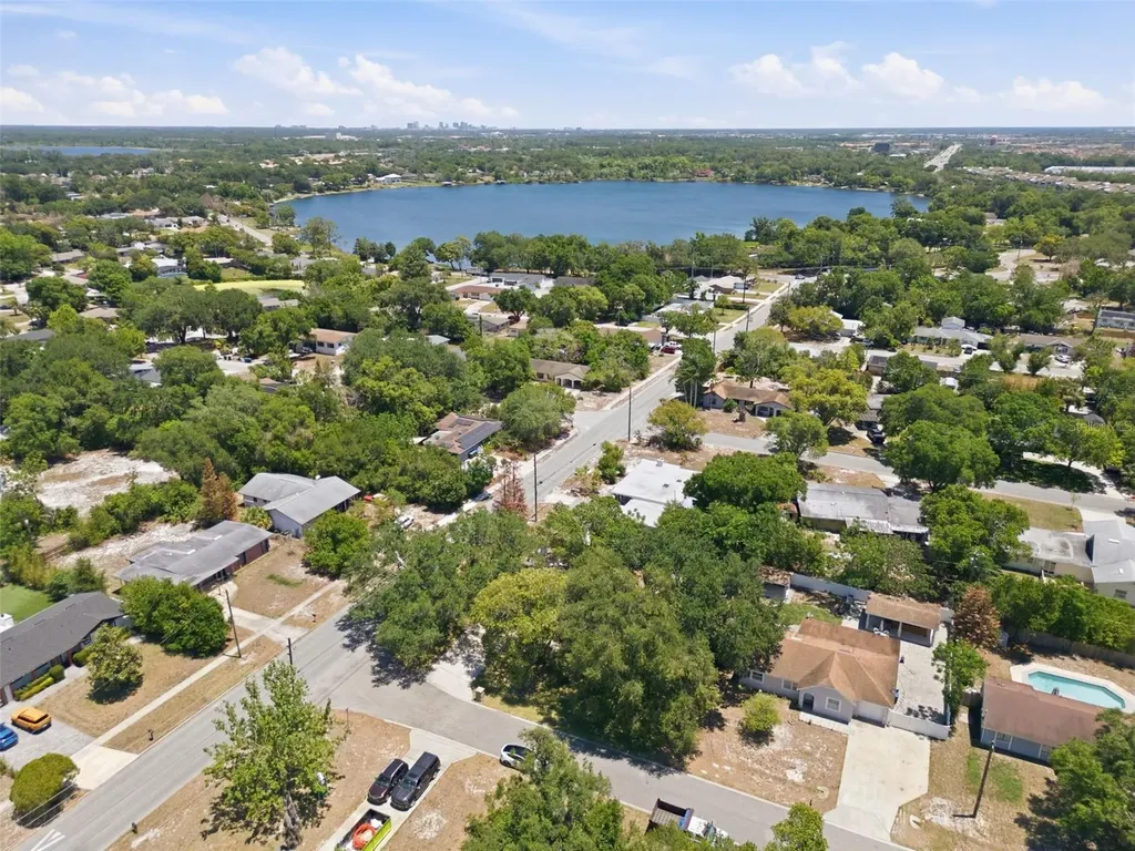 5601 Kevin Avenue Orlando FL 32819