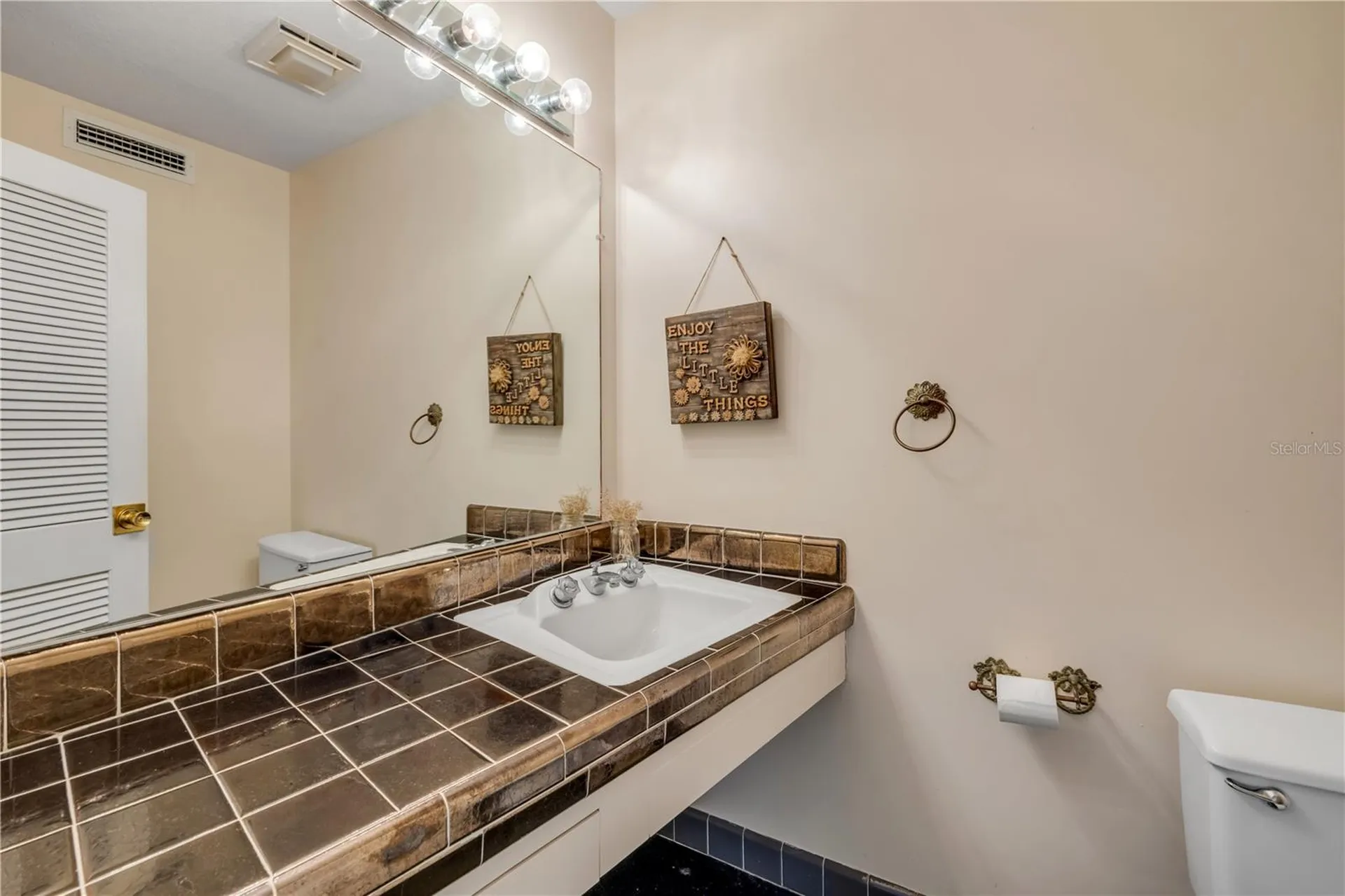 1707 Beacon Street New Smyrna Beach FL 32169