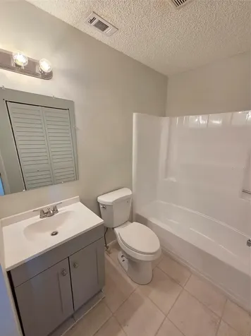1009 63rd W Bradenton FL 34207