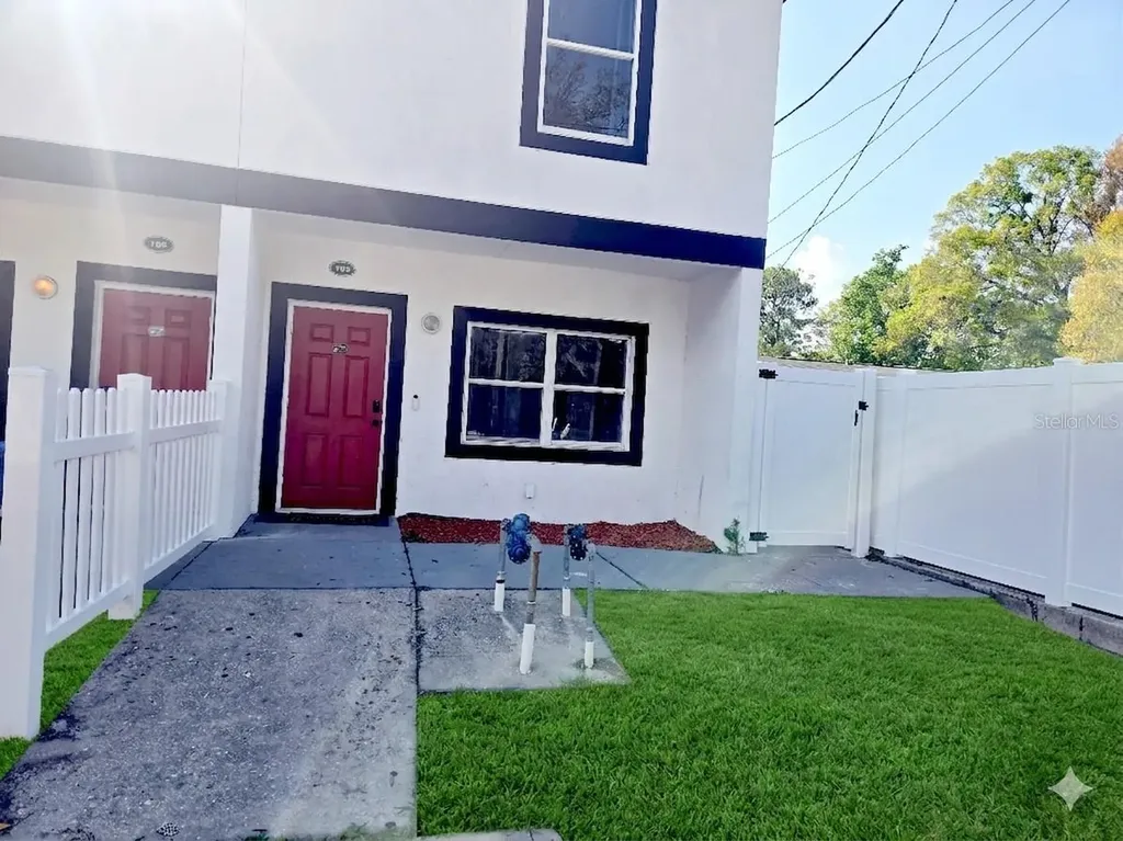 13612 N 21st Street Tampa FL 33613