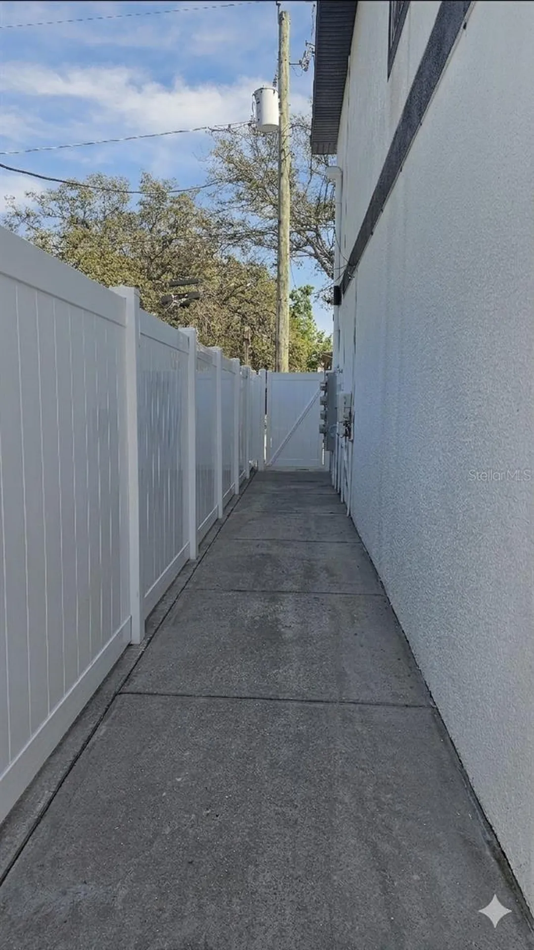 13612 N 21st Street Tampa FL 33613