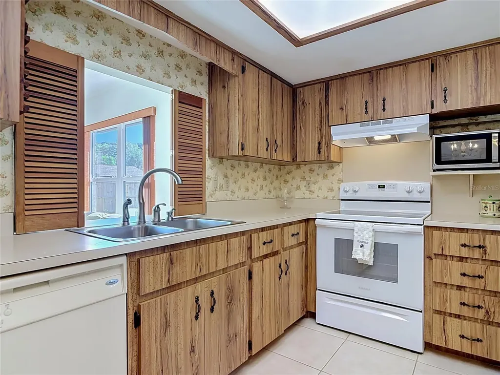 309 Wildwood Drive Edgewater FL 32132