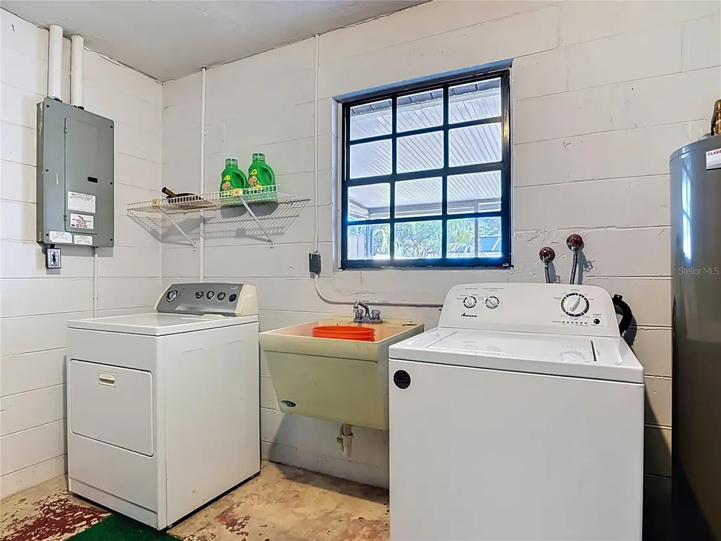 309 Wildwood Drive Edgewater FL 32132