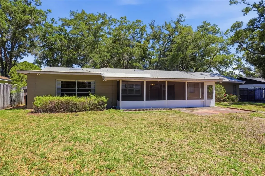 13808 Cherry Brook Lane Tampa FL 33618