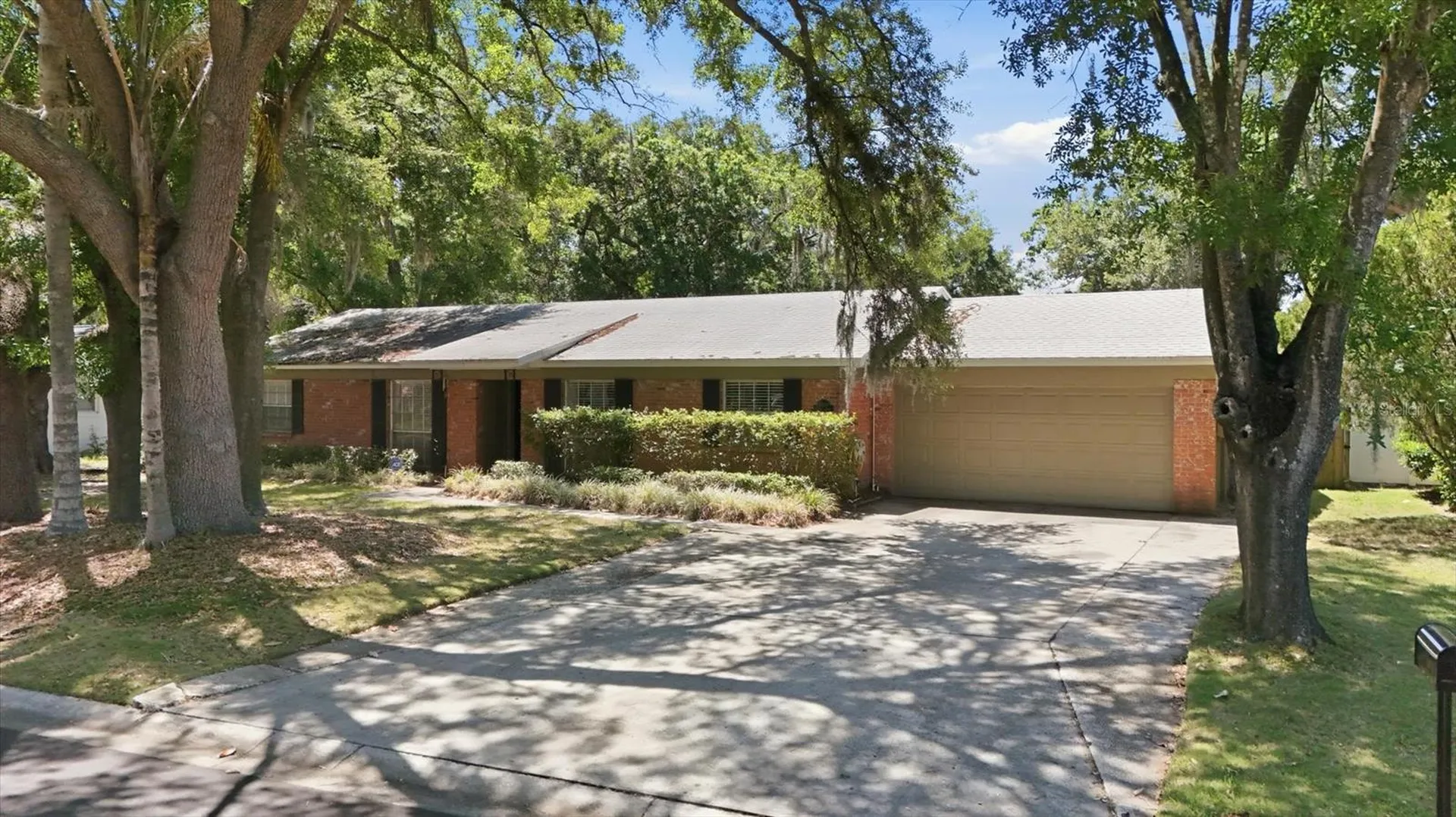 13808 Cherry Brook Lane Tampa FL 33618