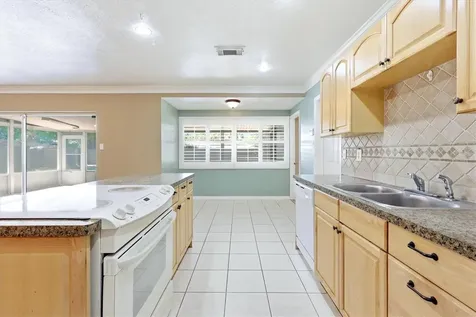 13808 Cherry Brook Lane Tampa FL 33618