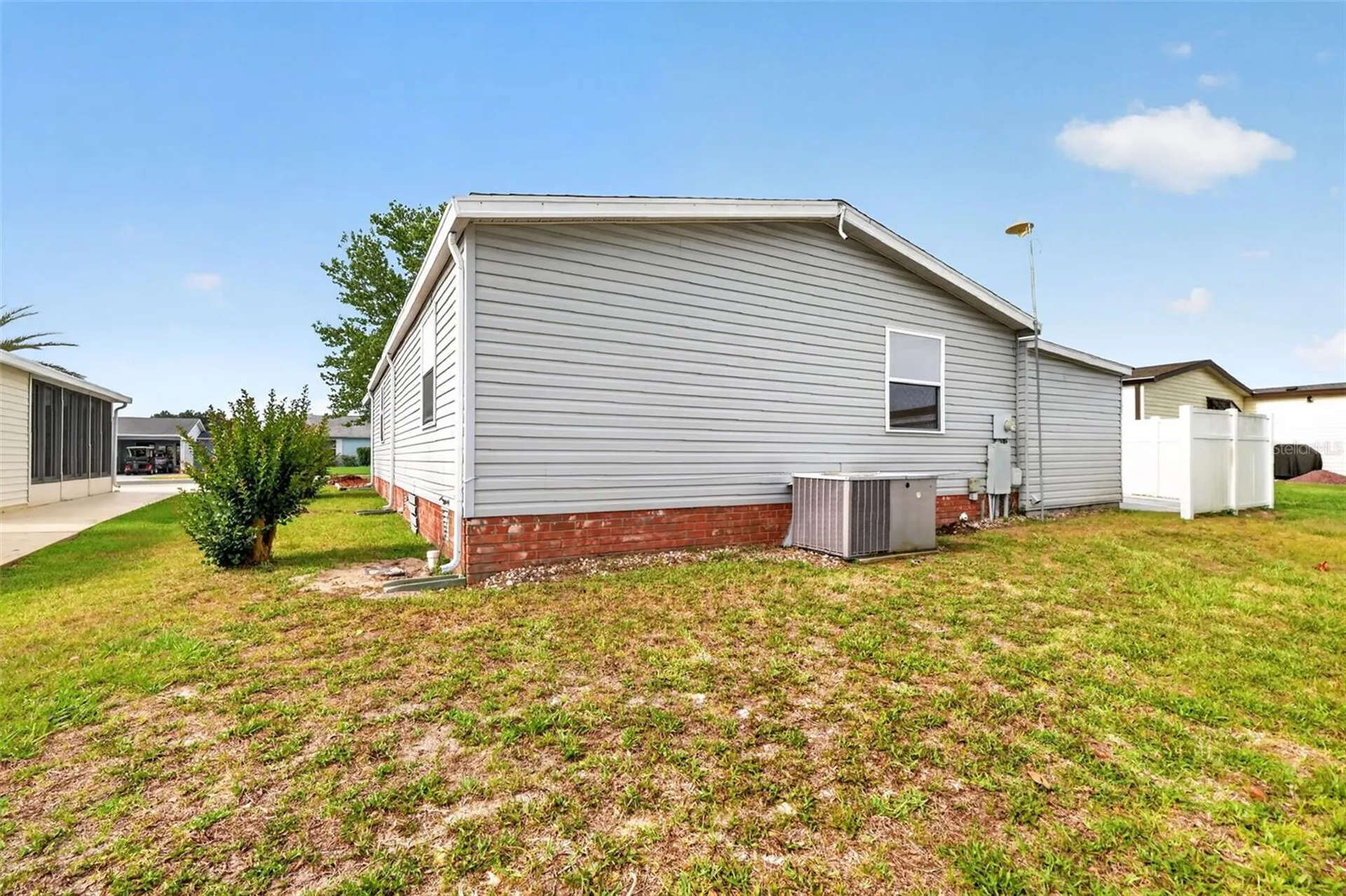 728 Prado Drive Lady Lake FL 32159