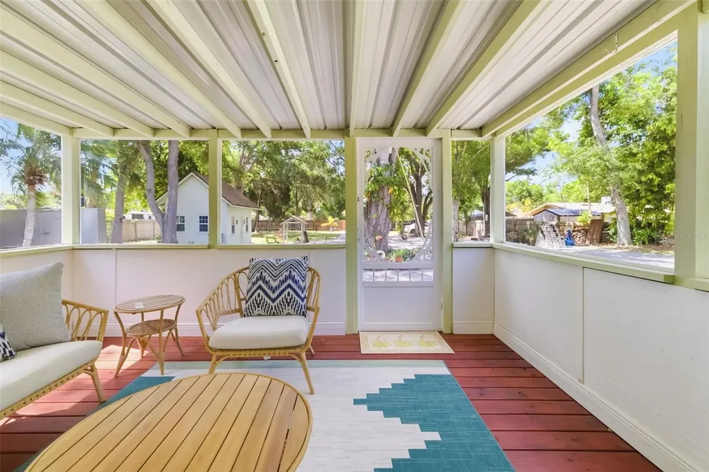 2549 19th Street Sarasota FL 34234