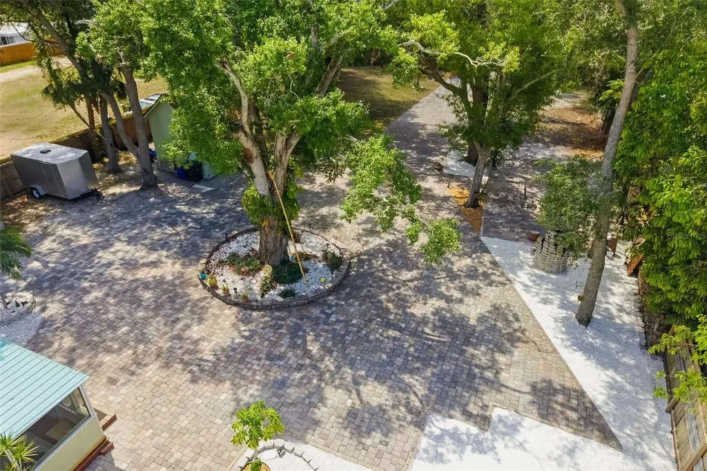 2549 19th Street Sarasota FL 34234