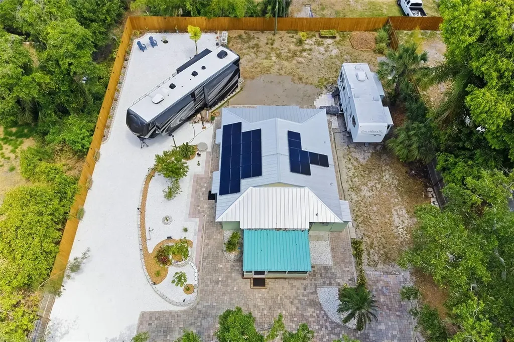 2549 19th Street Sarasota FL 34234
