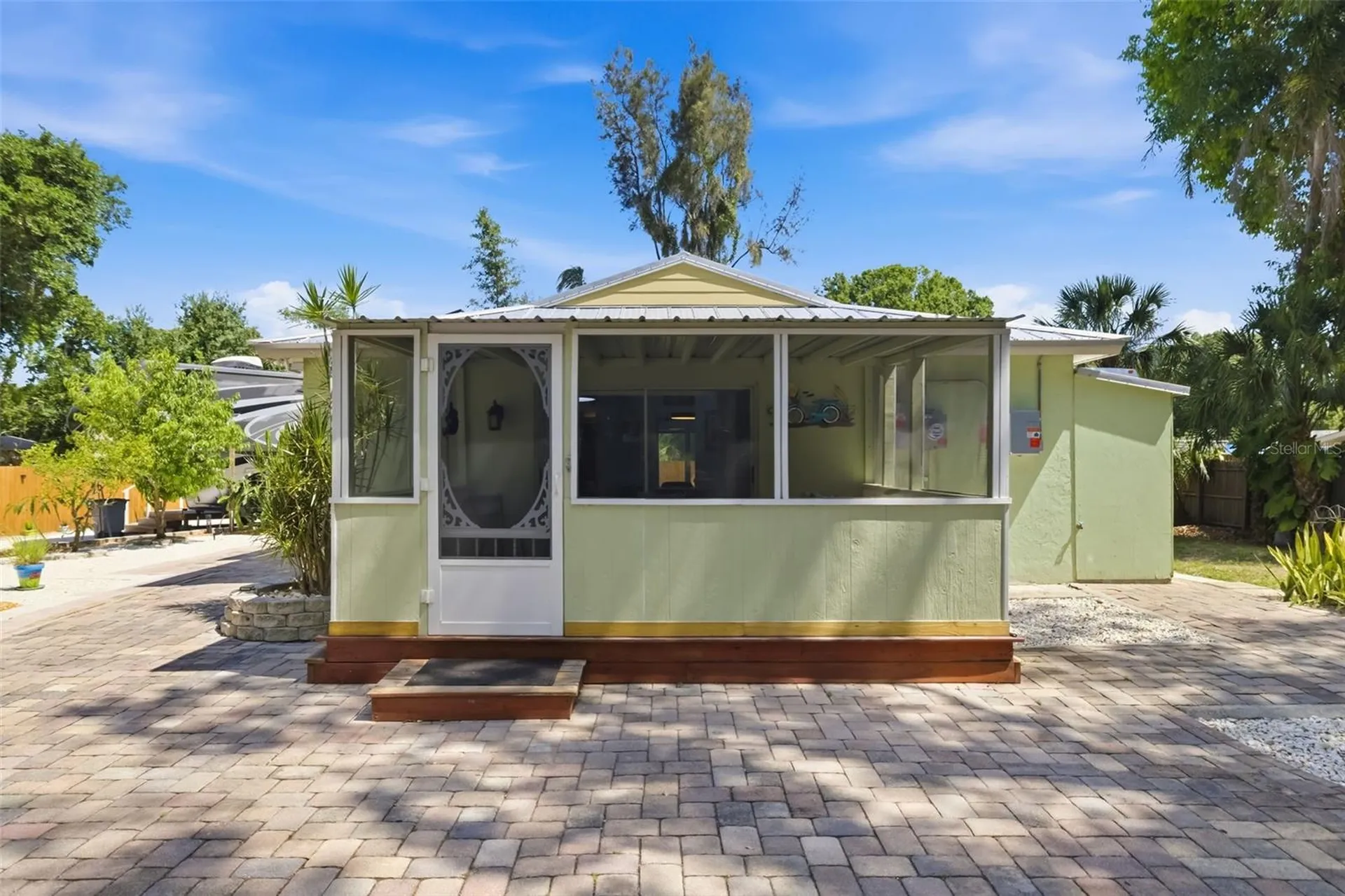 2549 19th Street Sarasota FL 34234