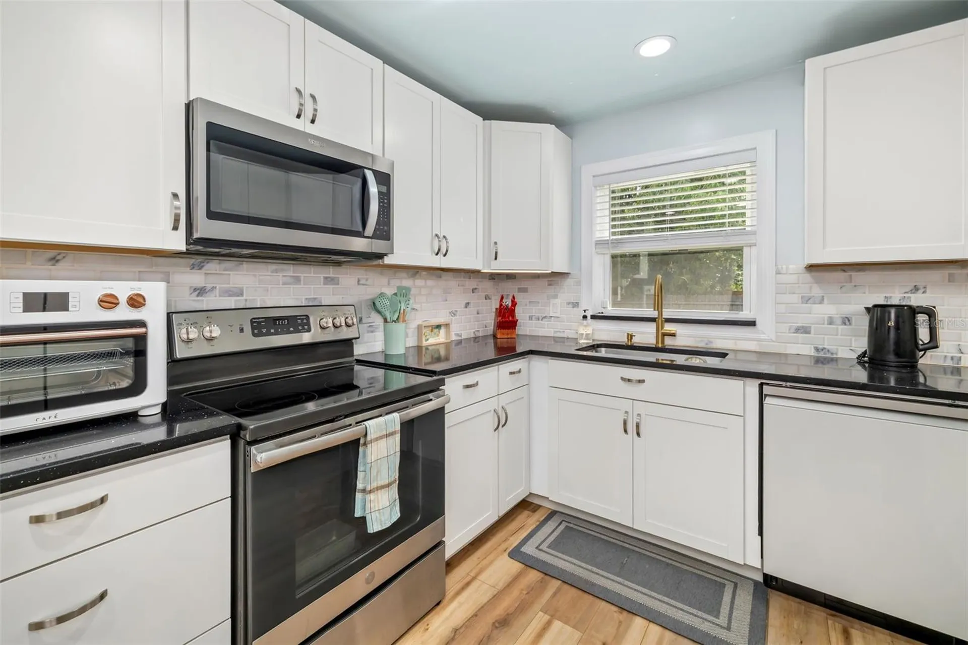 2549 19th Street Sarasota FL 34234