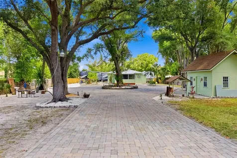 2549 19th Street Sarasota FL 34234