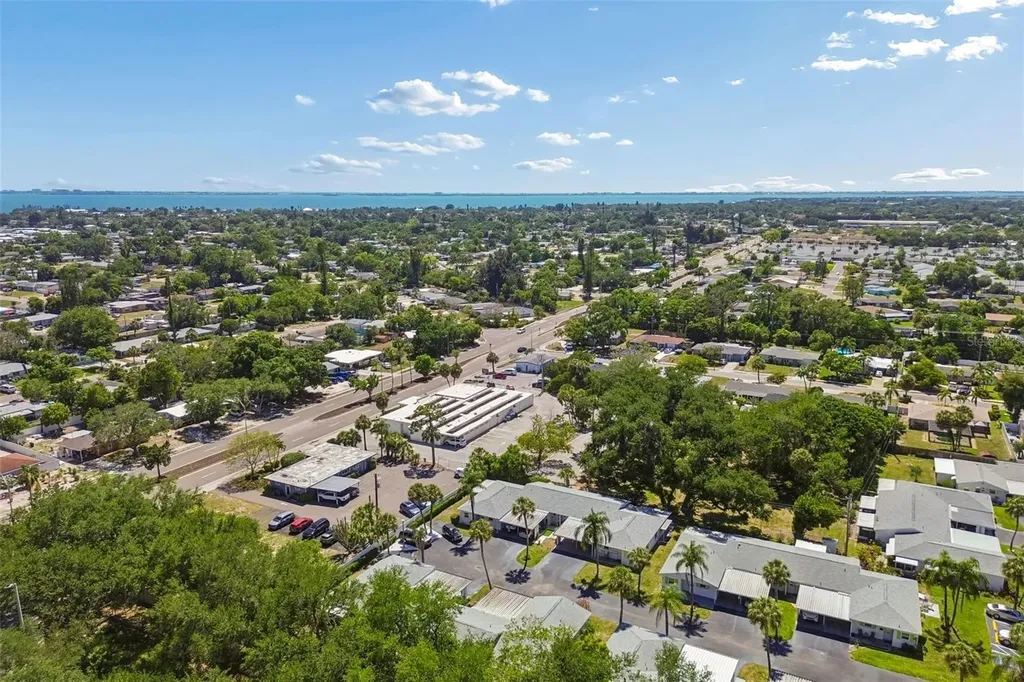 6072 Arlene Way Bradenton FL 34207