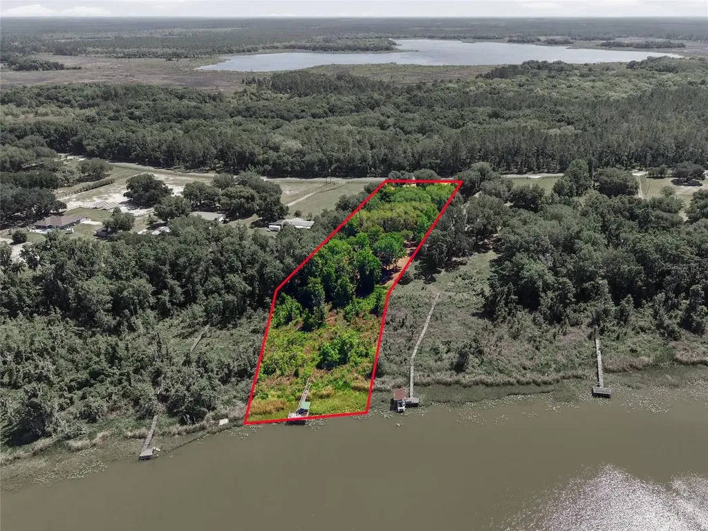 3980 SE 183rd Avenue Road Ocklawaha FL 32179