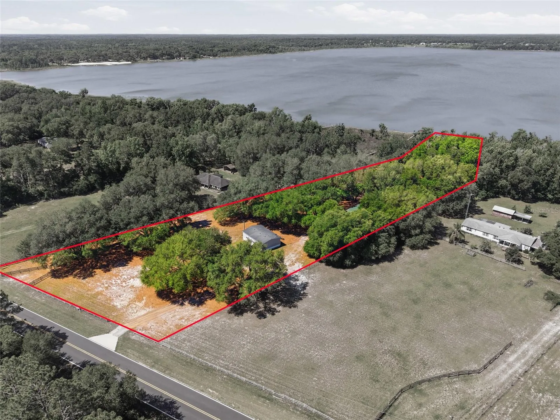 3980 SE 183rd Avenue Road Ocklawaha FL 32179