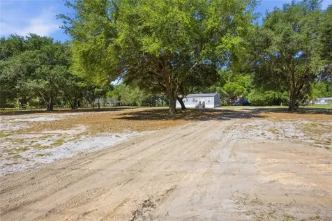 3980 SE 183rd Avenue Road Ocklawaha FL 32179