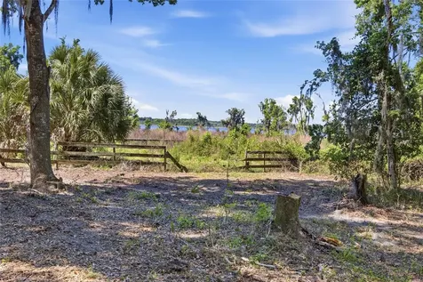 3980 SE 183rd Avenue Road Ocklawaha FL 32179