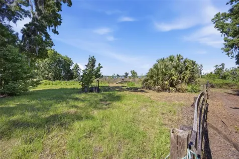 3980 SE 183rd Avenue Road Ocklawaha FL 32179