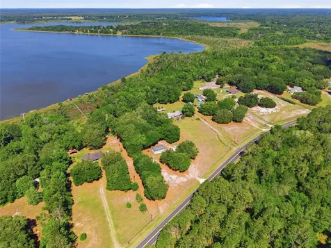 3980 SE 183rd Avenue Road Ocklawaha FL 32179