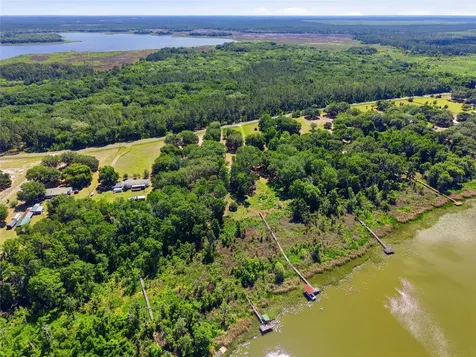 3980 SE 183rd Avenue Road Ocklawaha FL 32179