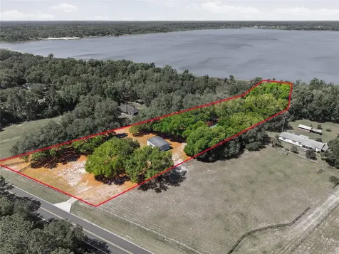 3980 SE 183rd Avenue Road Ocklawaha FL 32179